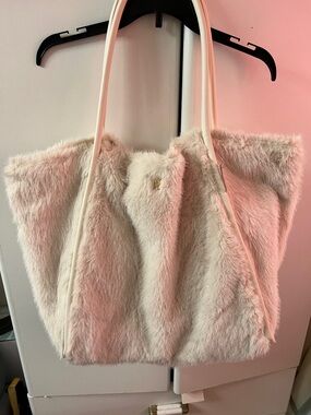VICTORIA SECRET Faux Fur Tote Bag in Cream - Elegant Everyday Carry